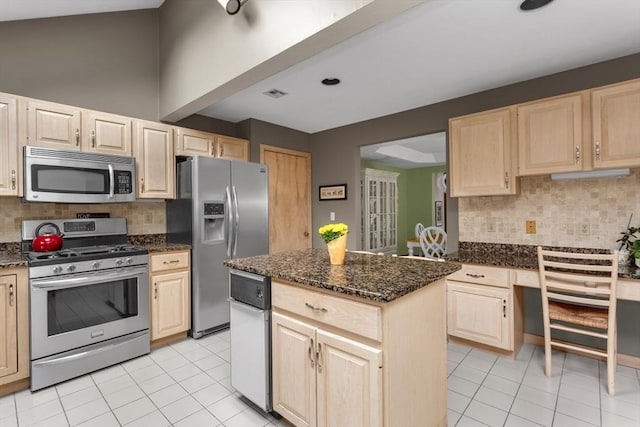 3 Dogwood Cir Unit 3, Franklin, MA 02038 - kitchen featuring stainless steel appliances, light brown cabinetry, and backsplash