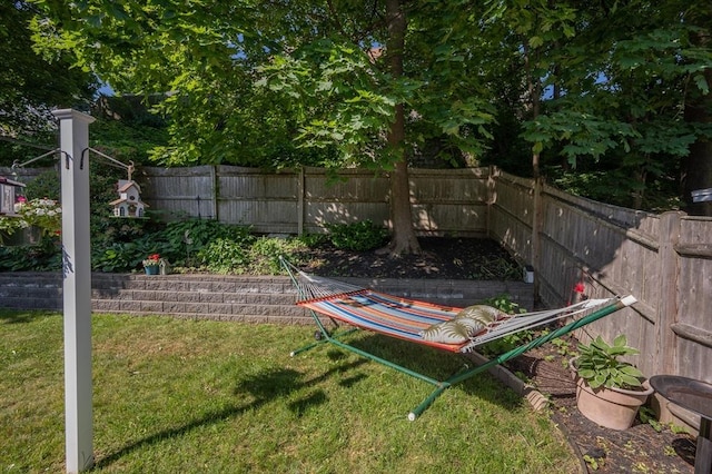 29 Wituwamat Rd, Weymouth, MA 02191 - view of yard