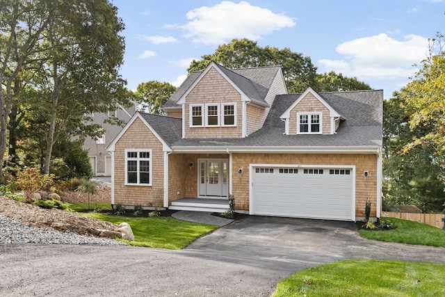 view of front facade with a garage