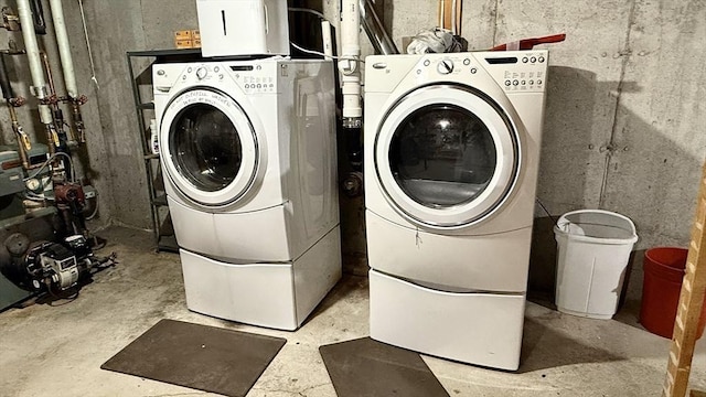 61 Bernice Ave, Leominster, MA 01453 - laundry room with washing machine and clothes dryer