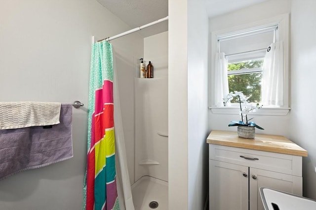 full bathroom featuring a stall shower