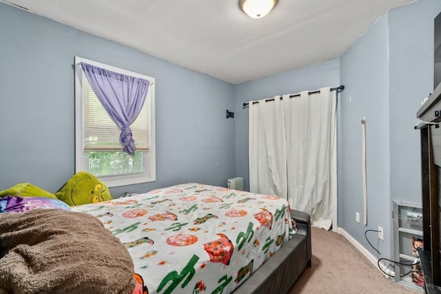 404-406 Franklin St, Springfield, MA 01104 - carpeted bedroom featuring radiator and baseboards