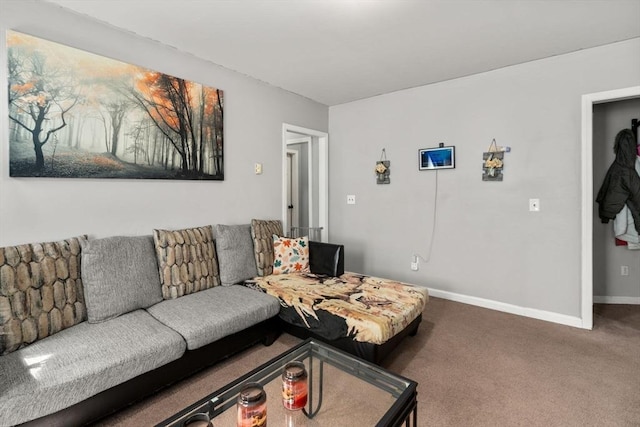 404-406 Franklin St, Springfield, MA 01104 - carpeted living area featuring baseboards