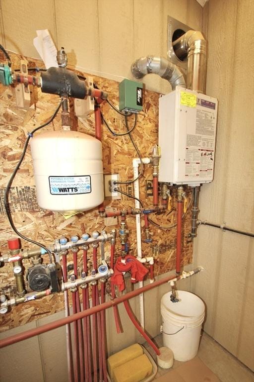 25 Rollinson Rd, Worcester, MA 01606 - utilities featuring water heater