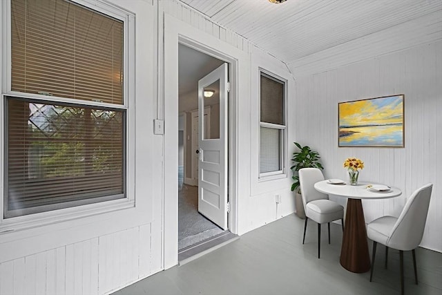 50 Switzer Ave, Springfield, MA 01109 - view of sunroom / solarium