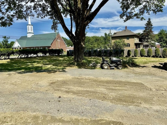 52 Silver St, Greenfield, MA 01301