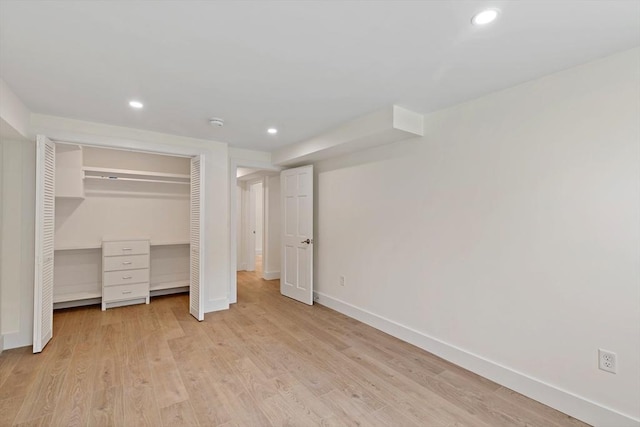33 Dexter Ave, Sandwich, MA 02563 - unfurnished bedroom featuring baseboards, light wood-type flooring, recessed lighting, and a closet