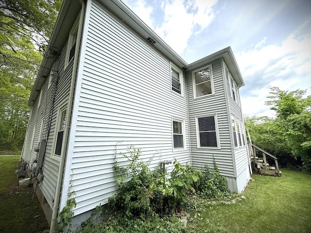 11 Park Rd, Webster, MA 01570 - view of home's exterior featuring a lawn