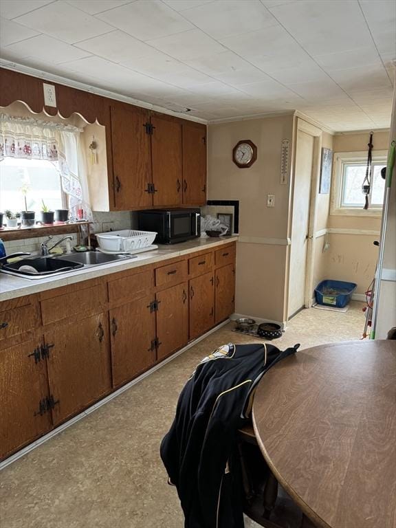 kitchen featuring sink