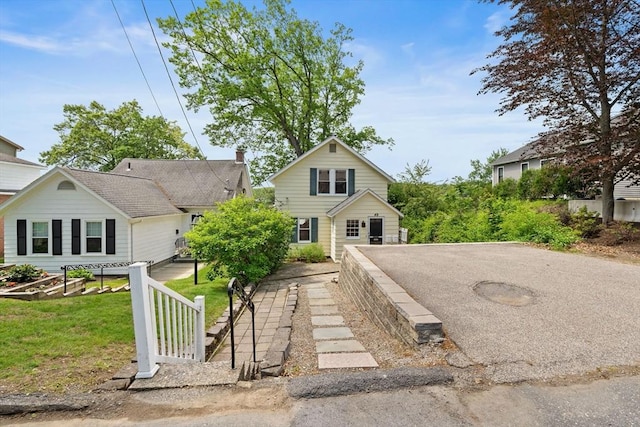 49 Bay View Dr, Shrewsbury, MA 01545 - traditional-style house featuring a chimney