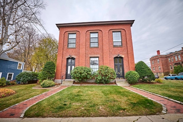 view of front of house with a front yard