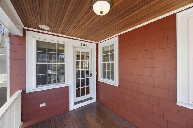 doorway to property featuring crawl space