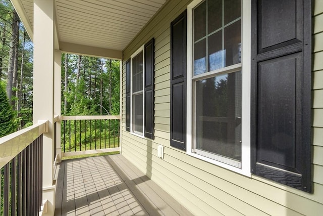 3 Chad Ln, Sterling, MA 01564 - view of porch