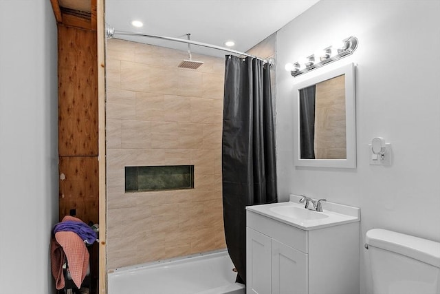 bathroom featuring recessed lighting, curtained shower, visible vents, toilet, and vanity
