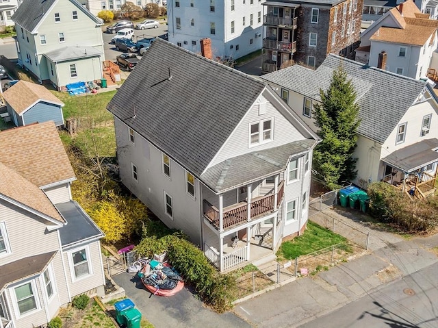 birds eye view of property featuring a residential view