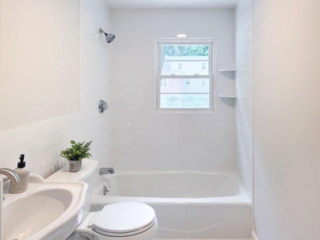 42 Stevens Ave, Braintree, MA 02184 - bathroom with toilet and washtub / shower combination