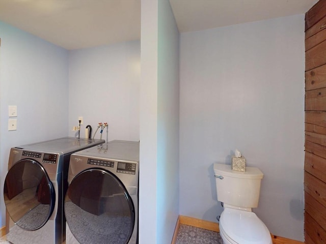 186 Hoosac Rd, Conway, MA 01341 - laundry area featuring independent washer and dryer and baseboards