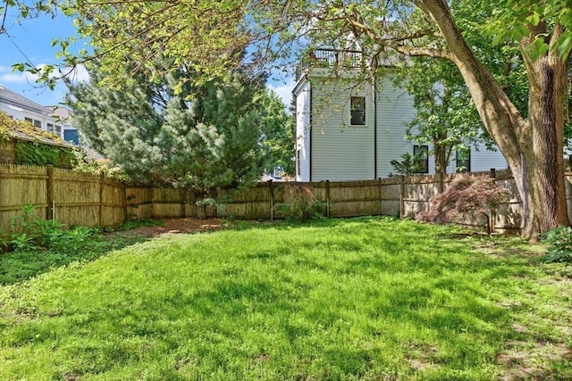 21 College Hill Rd, Somerville, MA 02144 - view of yard