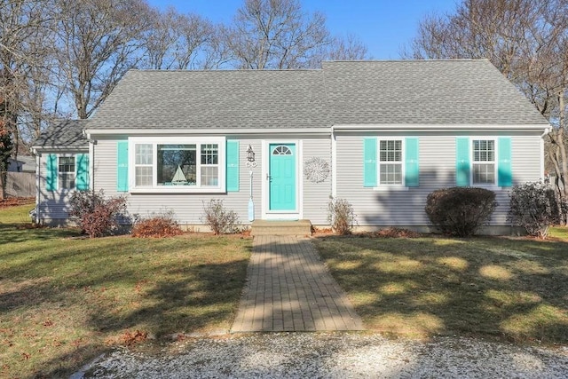 view of front of house with a front yard