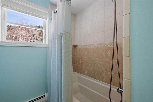 113 Glen Rd, Gorham, NH 03581 - full bathroom with shower / tub combo with curtain