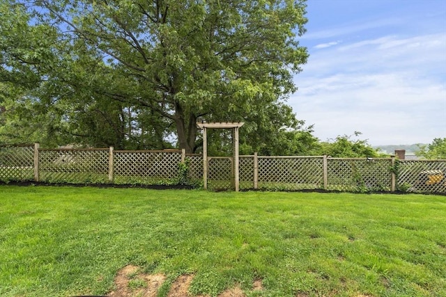 23 Mulholland Dr, Ipswich, MA 01938 - view of yard