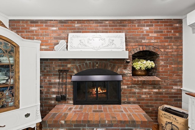 7 Stoney Hill Rd, Mattapoisett, MA 02739 - detailed view of a brick fireplace and ornamental molding