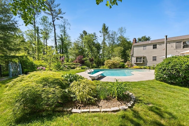 7 Stoney Hill Rd, Mattapoisett, MA 02739 - outdoor pool featuring a yard, a diving board, and a patio