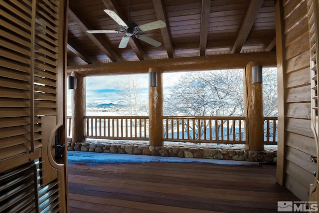 deck with ceiling fan