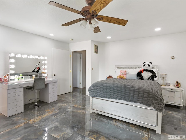 bedroom with ceiling fan