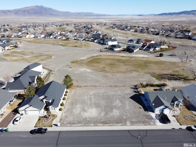 Listing photo 3 for 516 Wedge Ln, Fernley NV 89408