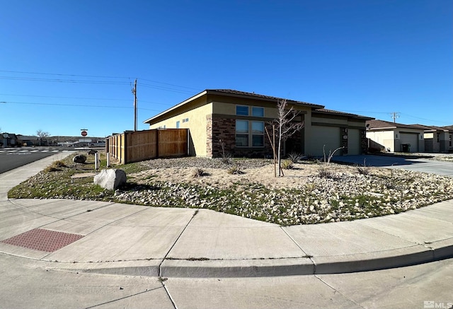 view of front facade with a garage