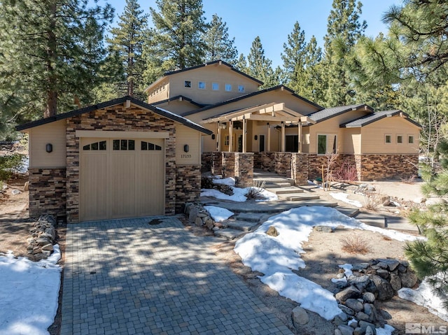 view of front facade with a garage