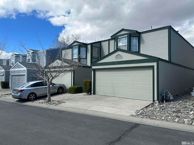 view of front facade featuring a garage