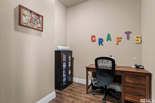 office area featuring dark hardwood / wood-style floors