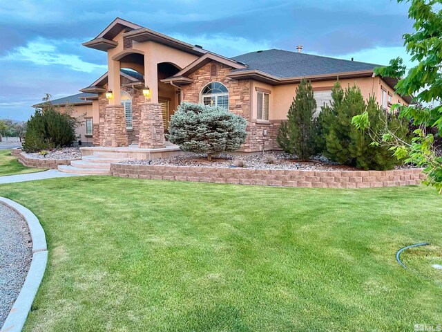 view of front of house with a front yard