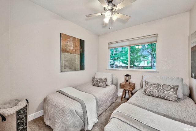 bedroom with ceiling fan