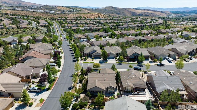 bird's eye view with a mountain view