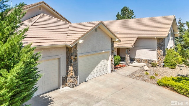 view of front of home featuring a garage