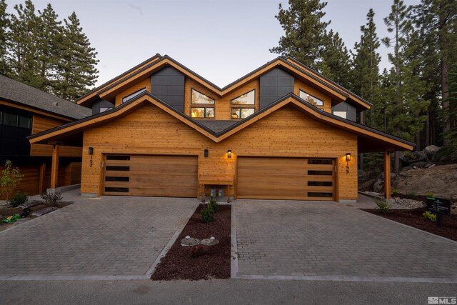 view of front facade with a garage