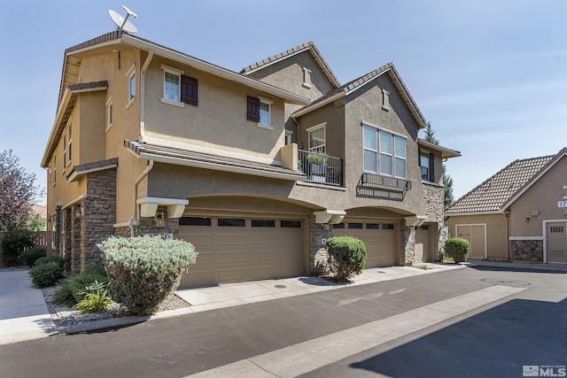 view of front facade with a garage