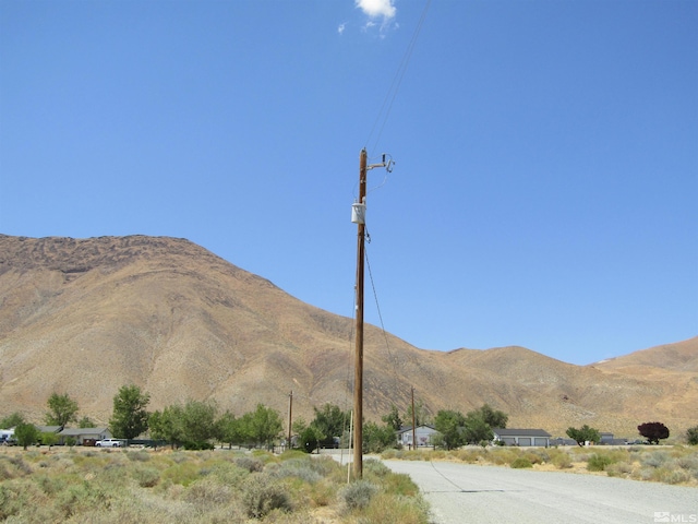 Listing photo 3 for 47 Sunnygrove Ct, Yerington NV 89447