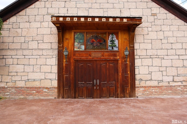 view of exterior entry