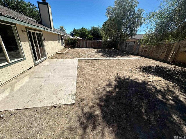 view of yard with a patio area