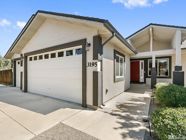 view of front facade featuring a garage