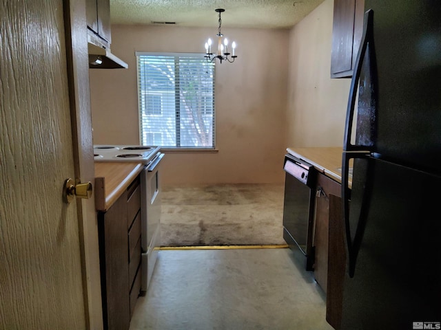 kitchen featuring a textured ceiling, black appliances, a notable chandelier, and light carpet