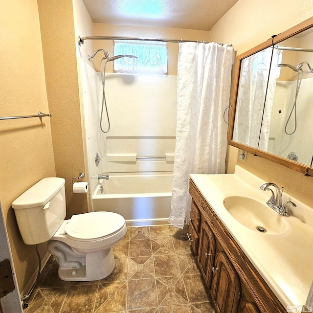 full bathroom with shower / tub combo with curtain, toilet, and vanity