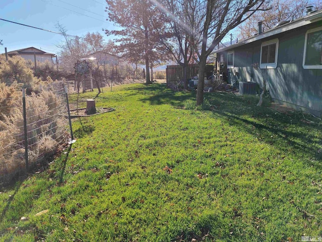 view of yard featuring cooling unit