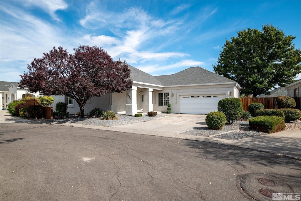 view of front facade featuring a garage