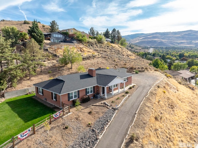 bird's eye view with a mountain view