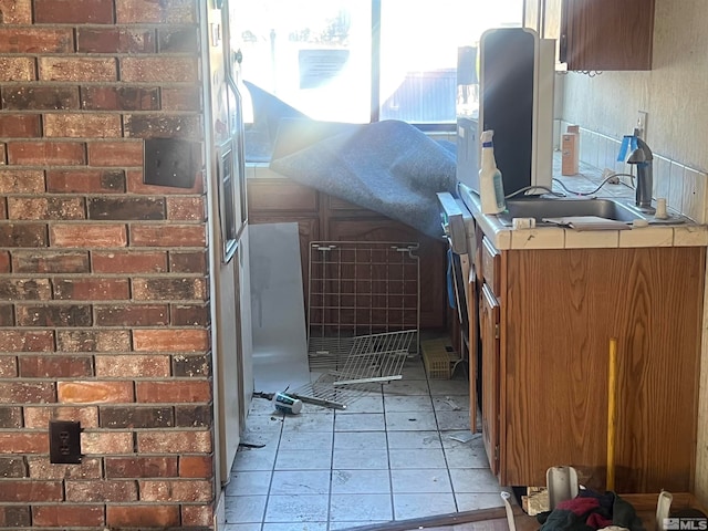 kitchen featuring sink